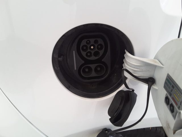 VOLKSWAGEN e-up! usata, con Controllo trazione