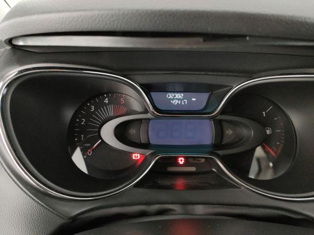 RENAULT Captur usata, con USB