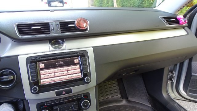VOLKSWAGEN Passat usata 96