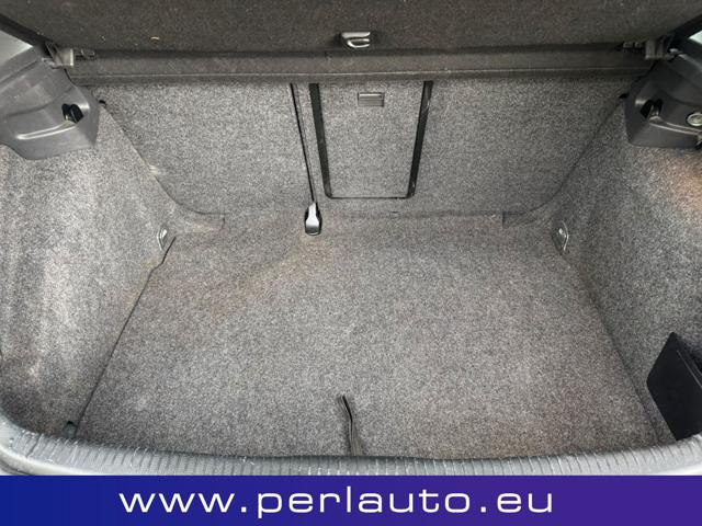 VOLKSWAGEN Golf usata, con Controllo trazione