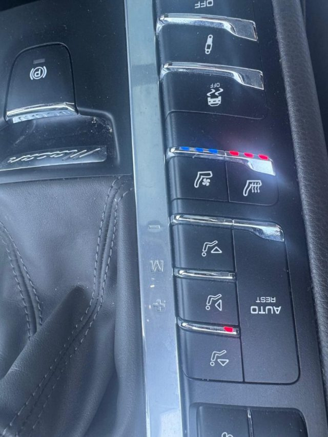 PORSCHE Macan usata, con Chiusura centralizzata