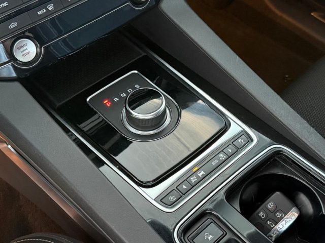 JAGUAR F-Pace usata 12