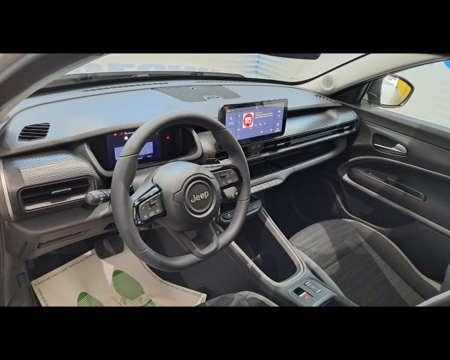 JEEP Avenger usata, con Autoradio digitale