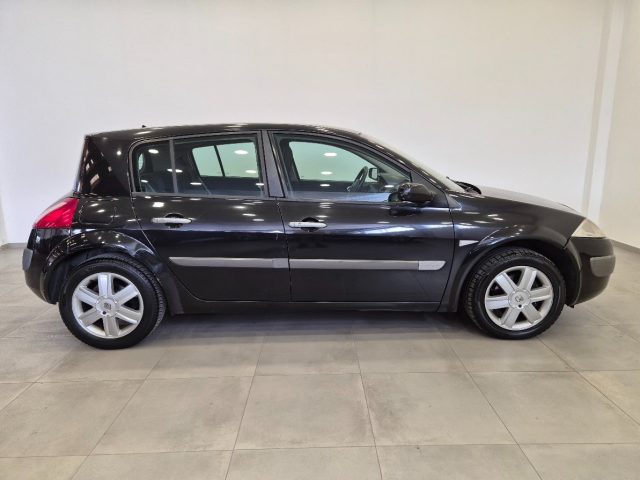 RENAULT Megane usata, con Autoradio