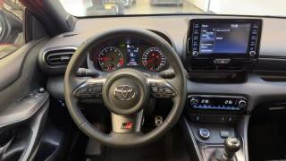 TOYOTA Yaris usata, con Controllo automatico clima