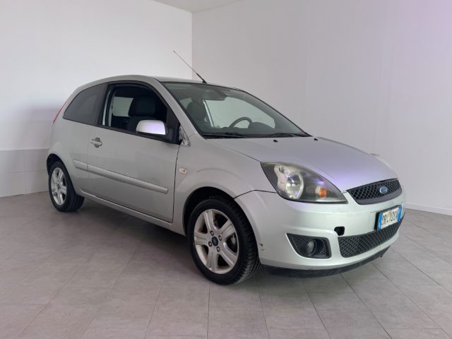 FORD Fiesta usata 1