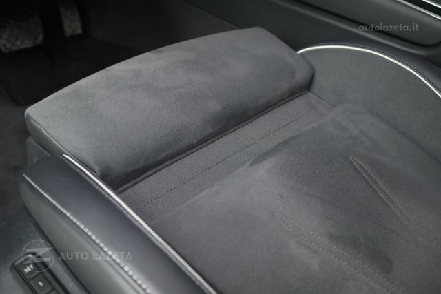 VOLKSWAGEN Passat usata, con Autoradio