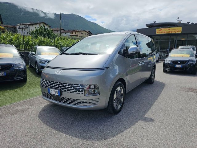 HYUNDAI Staria usata, con ABS