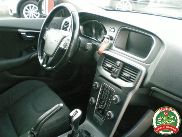 VOLVO V40 usata, con ESP