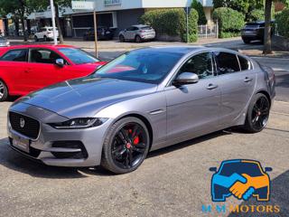 JAGUAR XE usata, con Airbag laterali