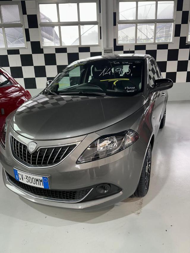 LANCIA Ypsilon usata, con Sedile posteriore sdoppiato