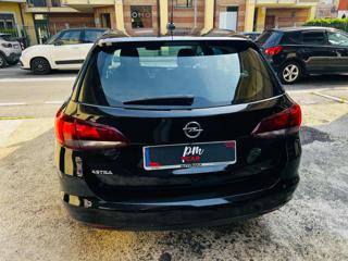 OPEL Astra usata, con Autoradio