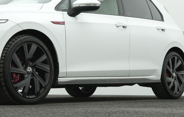 VOLKSWAGEN Golf usata, con Frenata d