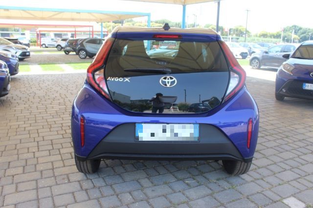 TOYOTA Aygo X usata, con Autoradio