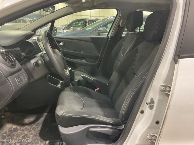 RENAULT Clio usata, con Climatizzatore