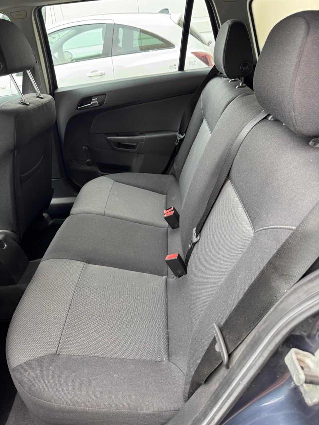 OPEL Astra usata, con Specchietti laterali elettrici