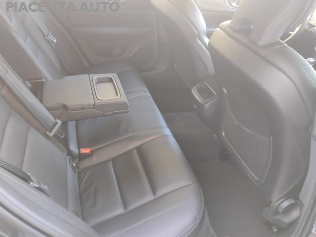 VOLVO V60 Cross Country usata, con Cronologia tagliandi