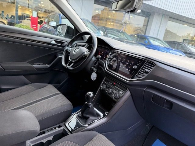 VOLKSWAGEN T-Roc usata, con Controllo automatico clima