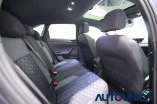 VOLKSWAGEN Taigo usata 50