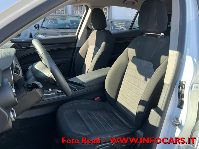 ALFA ROMEO Stelvio usata, con Alzacristalli elettrici