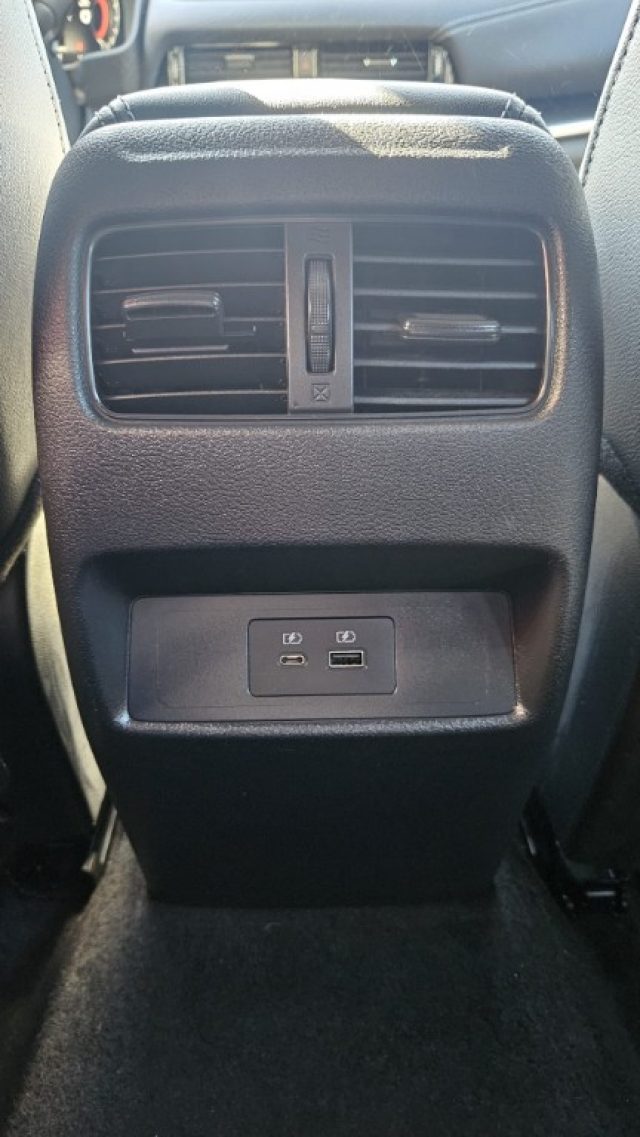 NISSAN Qashqai usata, con Interni in pelle