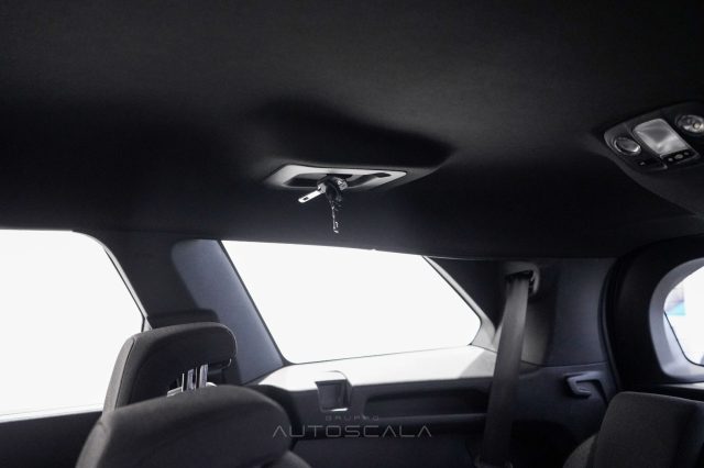 PEUGEOT 5008 usata, con Airbag testa