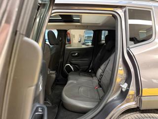 JEEP Renegade usata, con USB