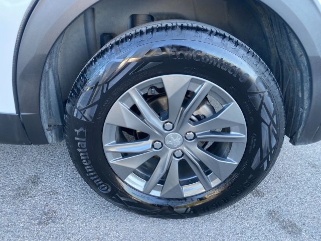 PEUGEOT 2008 usata, con Sensore di pioggia