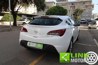 OPEL Astra usata, con Servosterzo