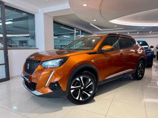 PEUGEOT 2008 usata, con Airbag