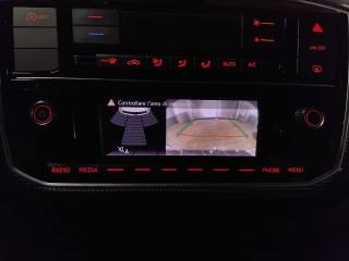 VOLKSWAGEN up! usata 26