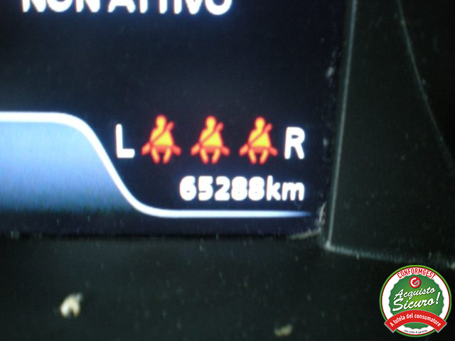 SUZUKI Swift usata, con Autoradio digitale