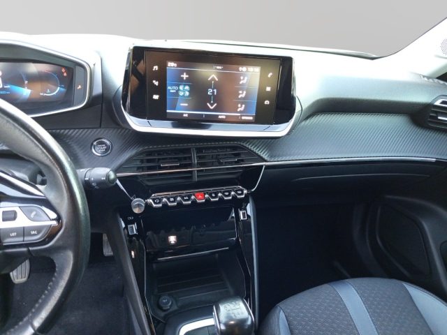 PEUGEOT 2008 usata, con Sensore di luce