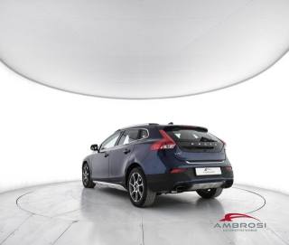 VOLVO V40 Cross Country usata 3