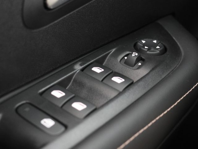 PEUGEOT 208 usata, con Adaptive Cruise Control