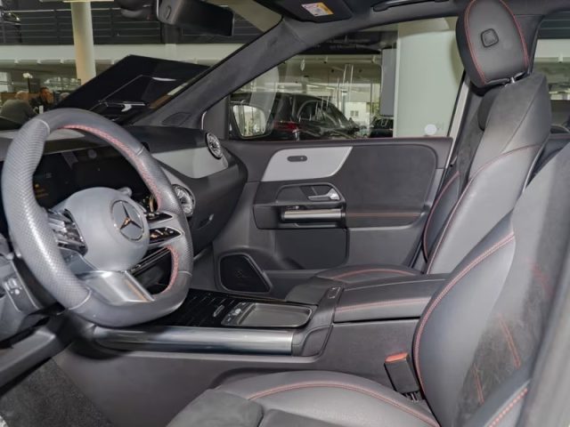 MERCEDES-BENZ B 200 usata, con Boardcomputer