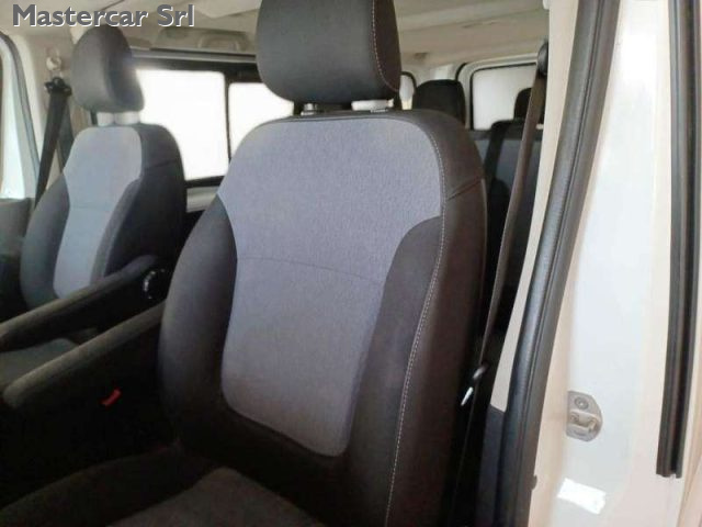 OPEL Vivaro usata 8