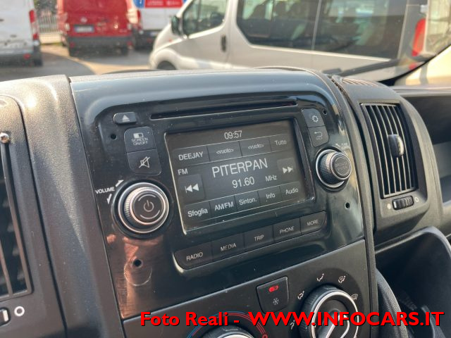 PEUGEOT Boxer usata, con Bracciolo