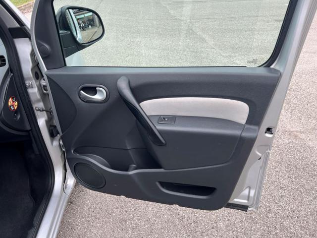 RENAULT Kangoo usata 20