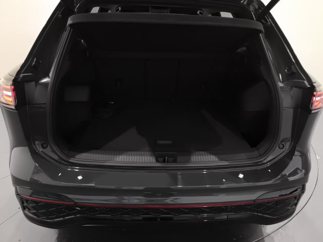 VOLKSWAGEN Tiguan usata, con Bracciolo