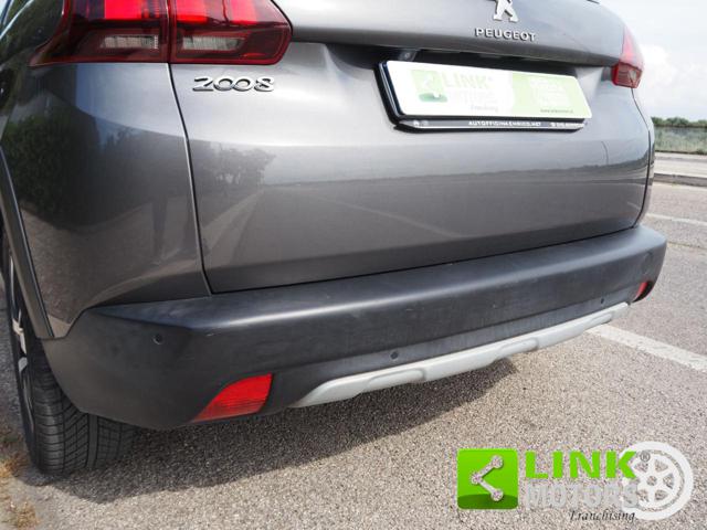 PEUGEOT 2008 usata, con Sensori di parcheggio posteriori