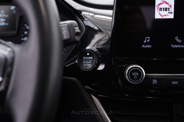 FORD Fiesta usata, con Touch screen