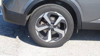 NISSAN Qashqai usata, con Volante in pelle