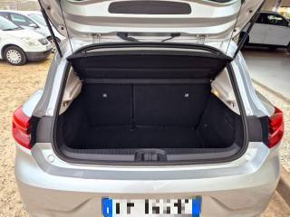 RENAULT Clio usata, con Volante multifunzione