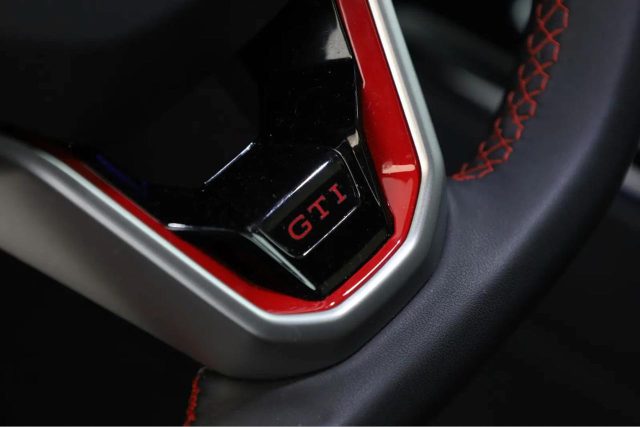 VOLKSWAGEN Golf GTI usata, con Servosterzo