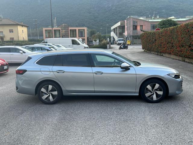 VOLKSWAGEN Passat usata, con Boardcomputer
