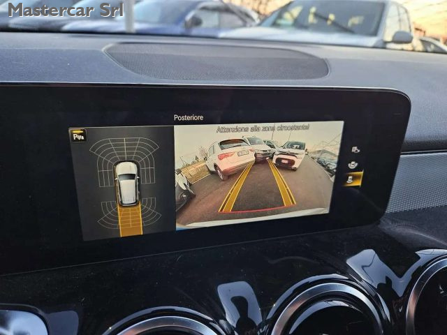 MERCEDES-BENZ GLB 200 usata, con Servosterzo