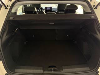 JEEP Avenger usata, con Sedile posteriore sdoppiato