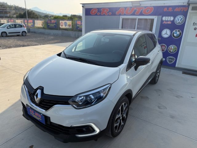 RENAULT Captur usata, con Autoradio