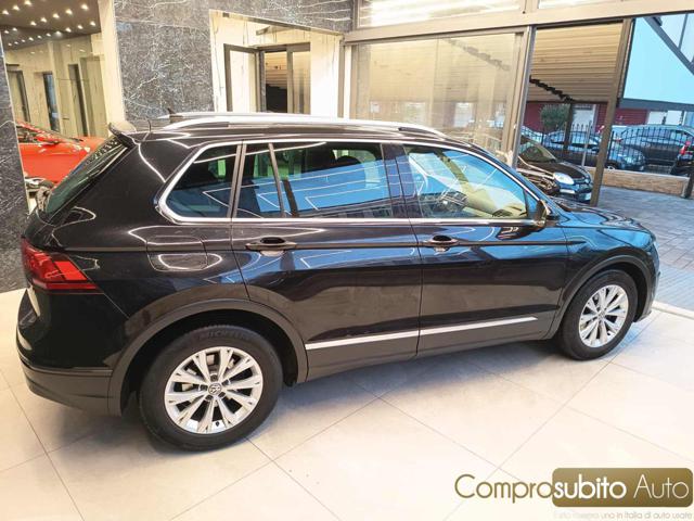 VOLKSWAGEN Tiguan usata, con Autoradio